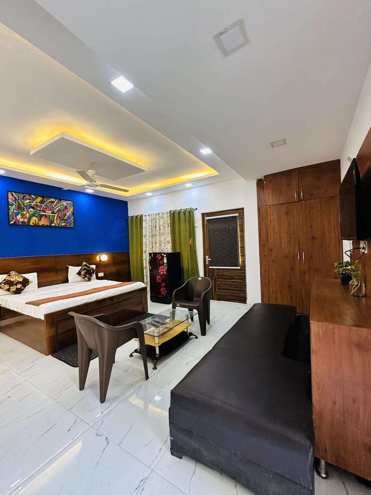 Golden Bed And Breakfast- High Quality Rooms In South Ex-1 D Block Νέο Δελχί Εξωτερικό φωτογραφία